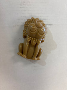 Lion - vegetable treat